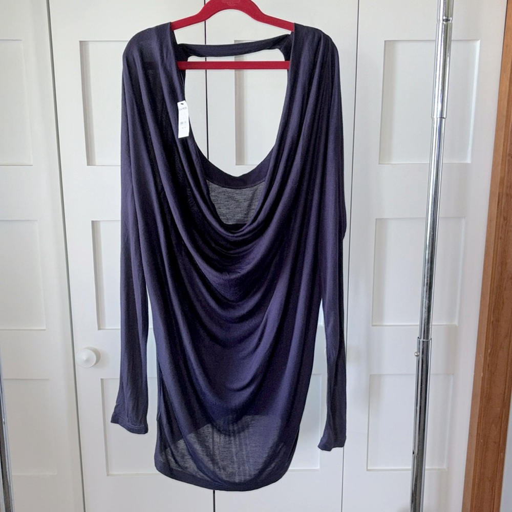 Express woman’s size XS purple blouse